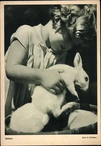 Ak Ostern, Mädchen mit Kaninchen