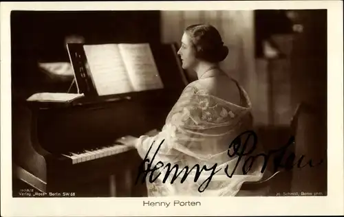 Ak Schauspielerin Henny Porten, Portrait am Klavier, Autogramm