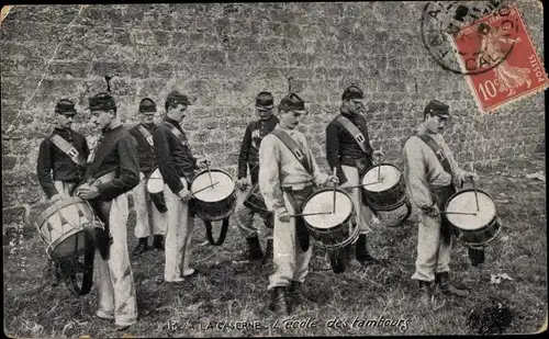 Ak At the Barracks, The Drum School, Tamburine, Franz. Soldat