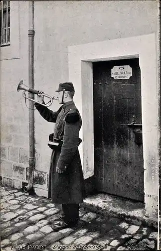 Ak Französischer Soldat mit Trompete in der Kaserne