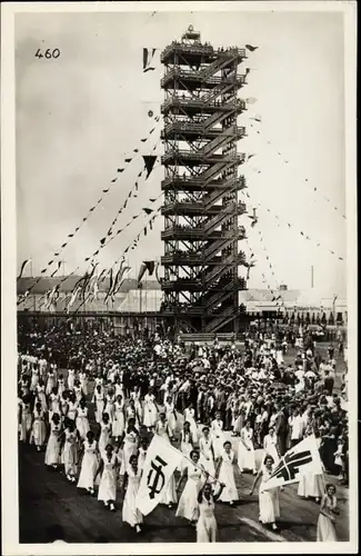 Ak Stuttgart in Württemberg, 15. Deutsches Turnfest 1933, Flaggenturm, Einmarsch der Turnerinnen