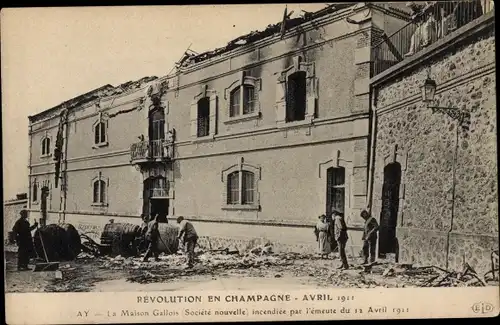 Ak Ay Marne, La Maison Gallois, Revolution in der Champagne
