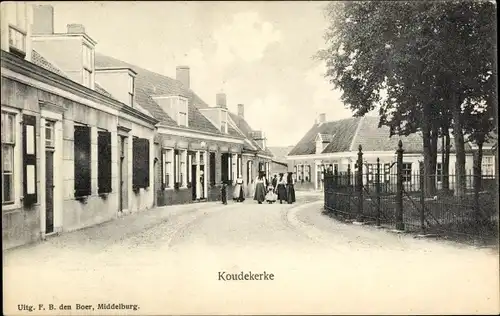 Ak Koudekerke Zeeland, Straßenpartie, Passanten