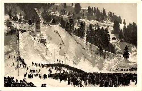 Ak Garmisch Partenkirchen in Oberbayern, Kleine und große Olympiaschanze