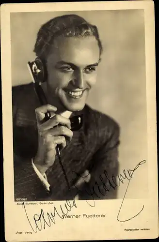 Ak Schauspieler Werner Fuetterer, Portrait mit Telefon, Ross A 6059/2, Autogramm