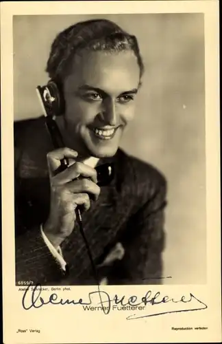 Ak Schauspieler Werner Fuetterer, Portrait mit Telefon, Ross A 6059/2, Autogramm