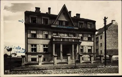 Ak Lázně Poděbrady Bad Podiebrad Region Mittelböhmen, Villa