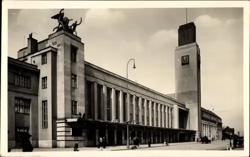 Ak Hradec Králové Königgrätz Stadt, Bahnhof