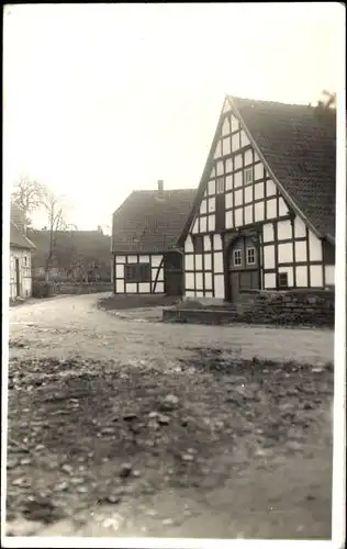 Foto Ak Sundern Hiddenhausen Kreis Herford, Fachwerkhaus