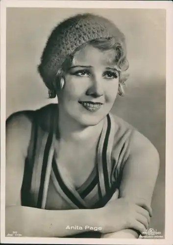 Ak Schauspielerin Anita Page, Portrait, Perlenkette, Mütze