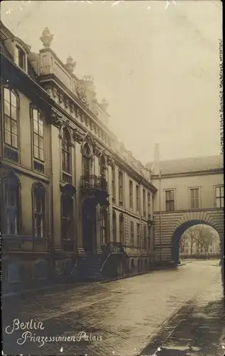 Foto Ak Berlin Mitte, Prinzessinnen Palais