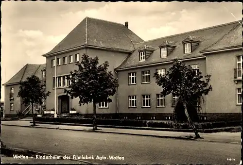 Ak Wolfen in Sachsen Anhalt, Kinderheim der Filmfabrik Agfa-Wolfen