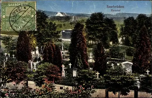 Ak Saarbrücken, Ehrental, Friedhof, Kreuze
