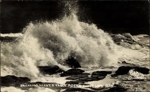 Ak Whitley Bay North East, Breaking Waves' Table Rocks