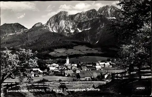 Ak Abtenau in Salzburg, Teilansicht vom Ort gegen Tennengebirge