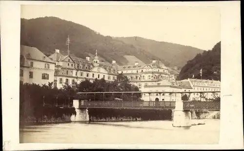 Foto Bad Ems an der Lahn, Altes Kurhaus mit gedeckter Brücke