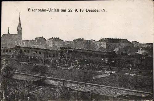 Ak Dresden Neustadt, Eisenbahn-Unfall 22.9.1918