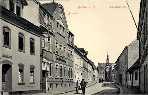 Ak Dahlen in Sachsen, Postamt, Bahnhofstraße, Geschäft August Jost