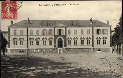 Ak Le Mesnil sur Oger Marne, Das Rathaus