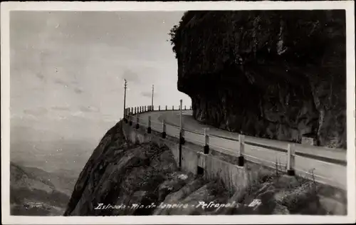 Foto Ak Rio de Janeiro Brasilien, Estrada, Petropolis, Blick auf Straße am Hang