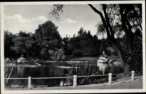 Ak Limbach Oberfrohna Sachsen, Teich im Stadtpark, Uferweg