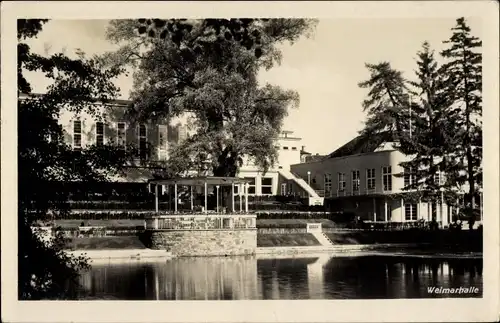 Ak Weimar in Thüringen, Weimarhalle, Teich, Pavillon