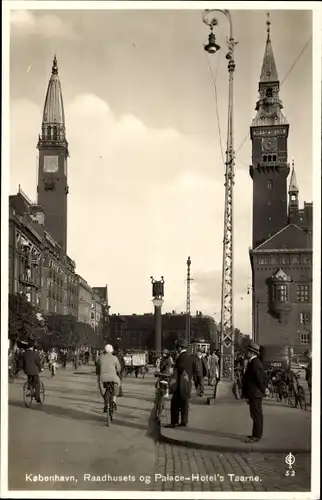 Ak København Kopenhagen Dänemark, Raadhusets og Palace Hotel's Taarne