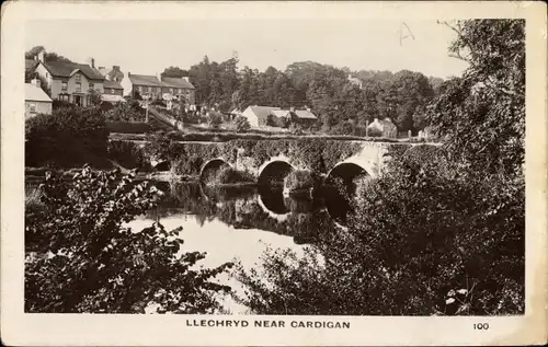 Ak Llecryd Cardigan Wales, Brücke, Häuser