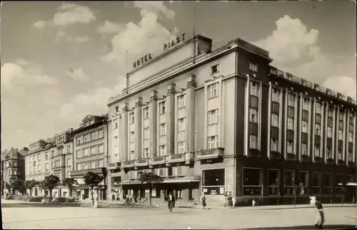 Ak Český Těšín Tschechisch Teschen Mährisch Schlesien, Kl. Gottwalda, Hotel Piast