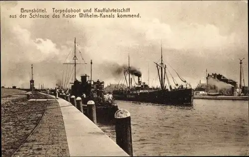 Ak Brunsbüttel, Torpedoboot und Kauffahrteischiff, Schleuse des Kaiser-Wilhelm-Kanals
