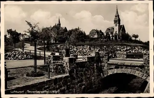 Ak Tannenbergsthal im Vogtland, Kirche, Brücke, Teilansicht