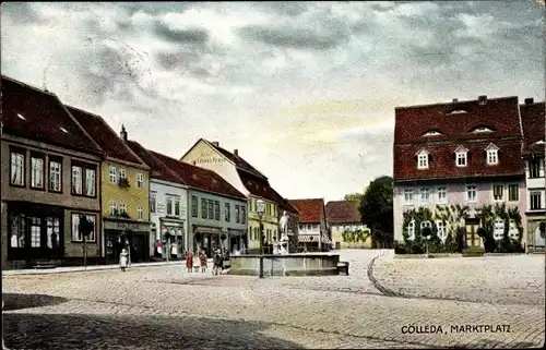 Ak Kölleda Thüringen, Marktplatz, Hotel goldenes Kreuz