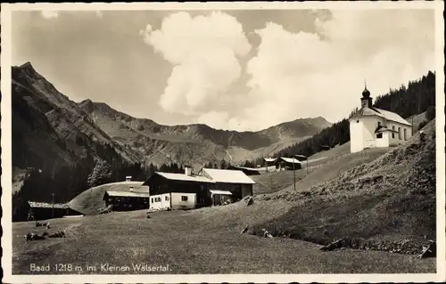 Ak Baad Mittelberg im Kleinwalsertal Vorarlberg, Ortsansicht, Kirche