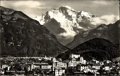 Ak Interlaken Kanton Bern Schweiz, Panorama mit Jungfrau