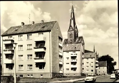 Ak Friedland in Mecklenburg, Straßenpartie, Wohnhäuser