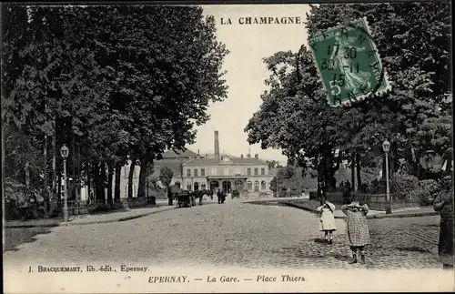 Ak Épernay Marne, La Gare, Place Thiers