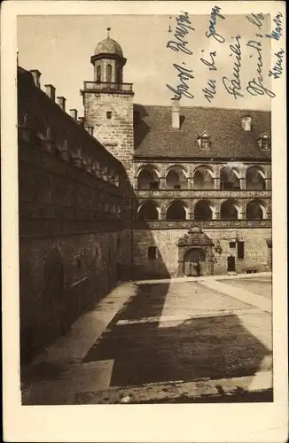 Ak Kulmbach in Oberfranken, Plassenburg, Schöner Hof, Kranzturm