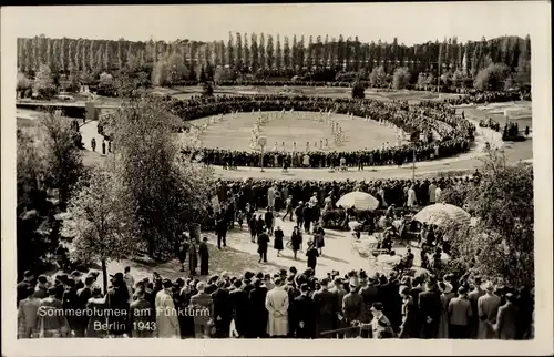 Ak Berlin Charlottenburg Westend, Sommerblumen am Funkturm 1942