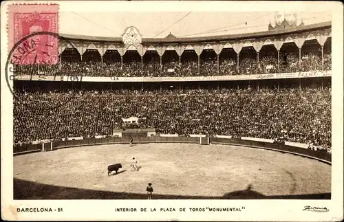 Ak Barcelona Katalonien, Innenraum der monumentalen Stierkampfarena, Tribunen