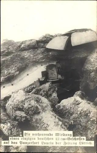Foto Ak Liège Lüttich Wallonien, Wirkung eines dt. 42cm Geschosses auf das Panzerfort, I WK