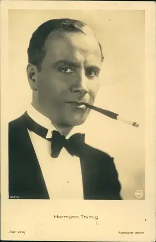 Ak Schauspieler Hermann Thimig, Portrait, Zigarette