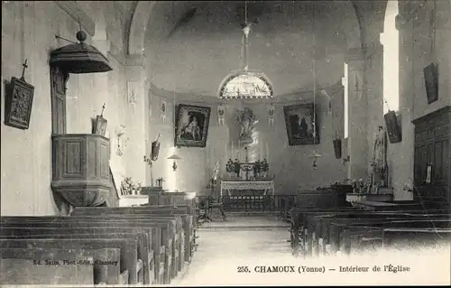 Ak Chamoux Yonne, Innenraum der Kirche