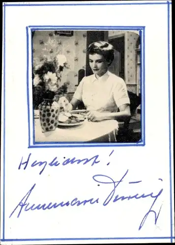 Autogrammkarte Schauspielerin Annemarie Düringer, Portrait, Autogramm