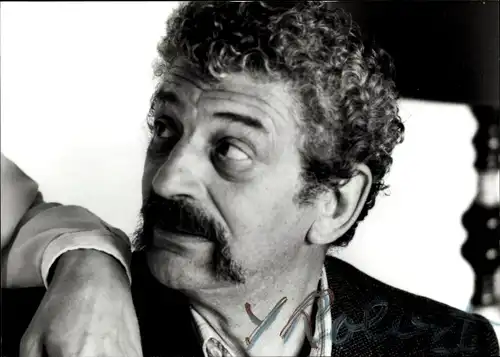 Autogrammkarte Schauspieler Yves Robert, Portrait, Autogramm
