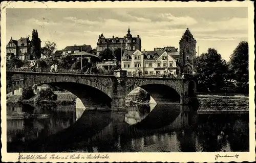 Ak Saalfeld an der Saale Thüringen, Partie an der Saale mit Saalebrücke