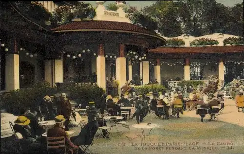 Ak Le Touquet Paris Plage Pas de Calais, Das Casino de la Foret während der Musik