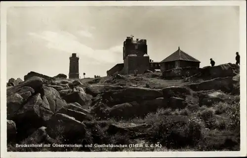 Ak Brocken Nationalpark Harz, Brockenturm, Brockenhotel, Goethehäuschen