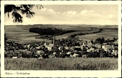 Ak Gefrees im Fichtelgebirge Oberfranken, Ortsansicht, Kirche