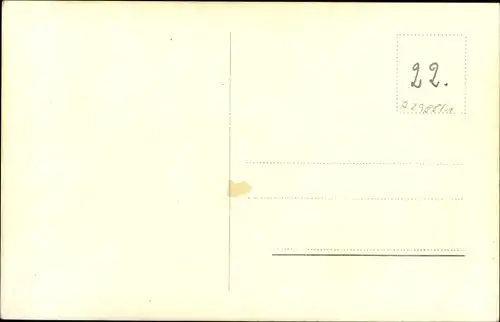 Ak Schauspieler Carl Raddatz, Sitzportrait, UFA Film, Ross Verlag A 2988 1, Autogramm