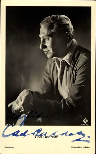 Ak Schauspieler Carl Raddatz, Ross Verlag 3313 1, UFA, Portrait im Profil, Zigarette, Autogramm